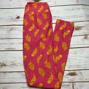 OS Feather Leggings